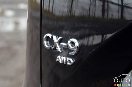 Mazda CX-9 Kuro 2021, écusson